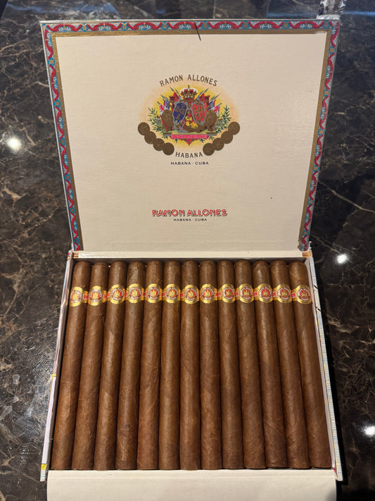 RAMON ALLONES GIGANTES［ラモンアロネス　ジガンテス］