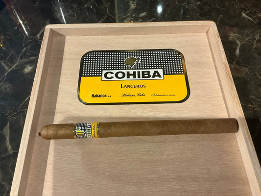 COHIBA LANCEROS 【コイーバ　ランセロス】