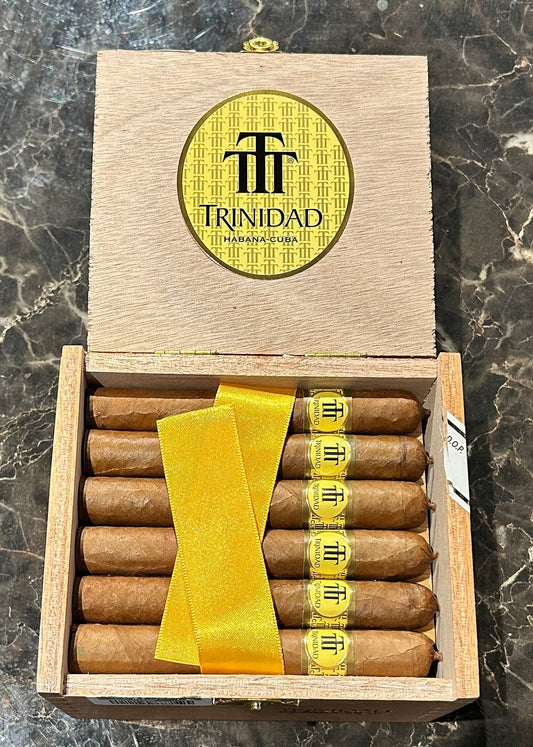 TRINIDAD REYES［トリニダッド　レジェス］